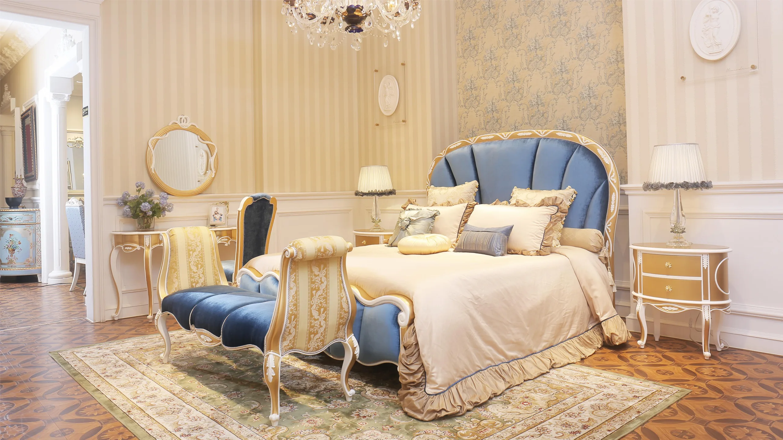 Luxury bedroom furniture set - BFP Furniture