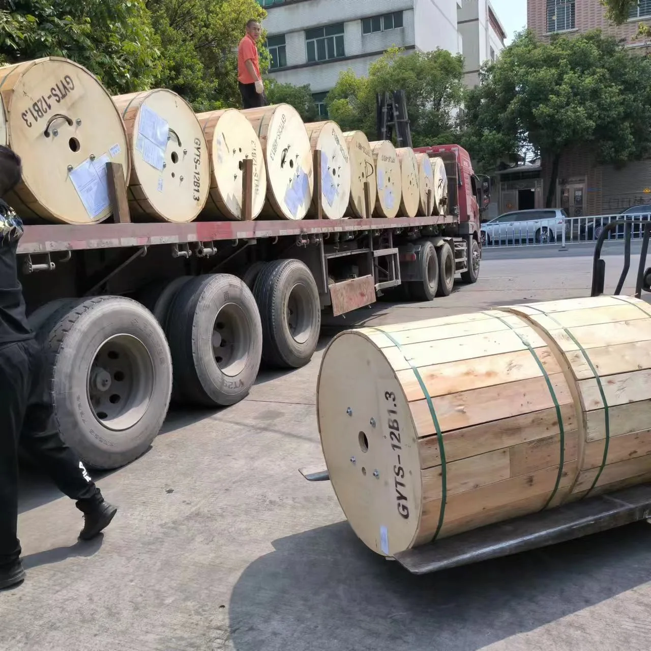 Top 5 Fiber Optic Cable Suppliers in UAE Owire