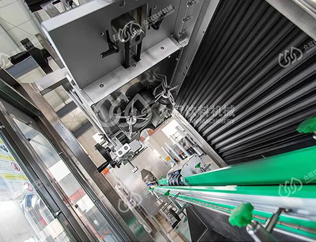 Automatic Shrink Sleeve Labeling Machine3