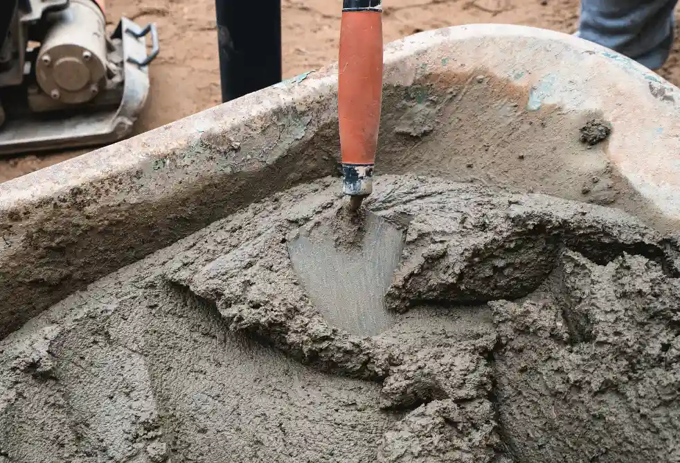 Cellulose ether Concrete_Mixing_with_Trowel