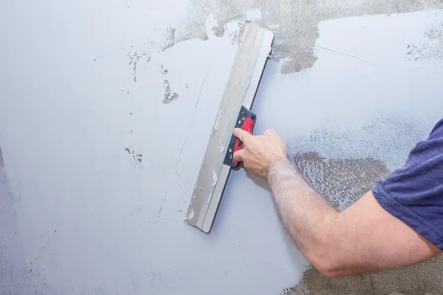 Applying putty