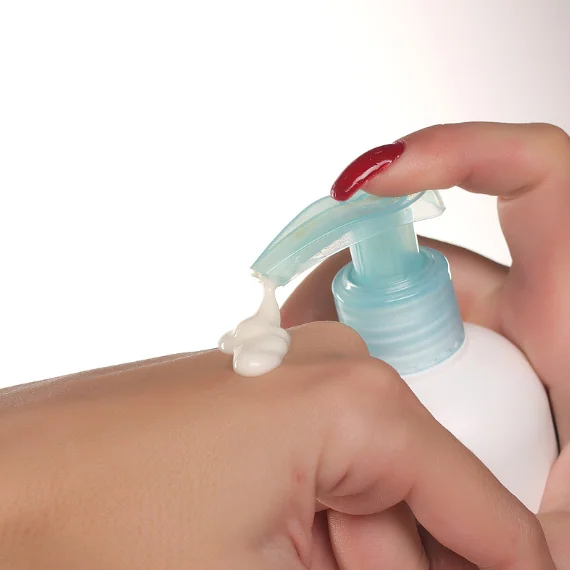 Lightweight Cosmetic Formulations